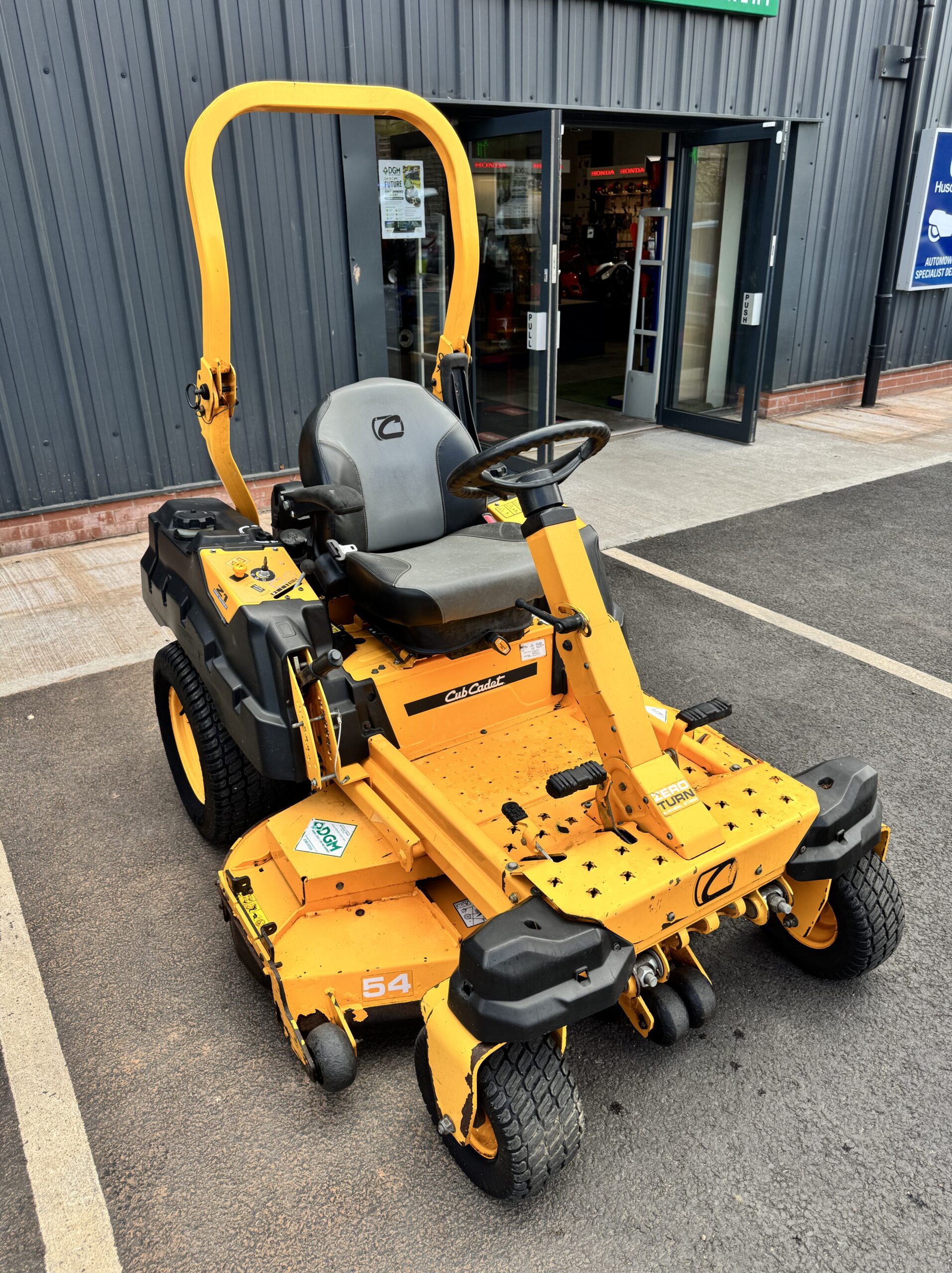 Used Cub-Cadet Z1137 Ride-On Mower